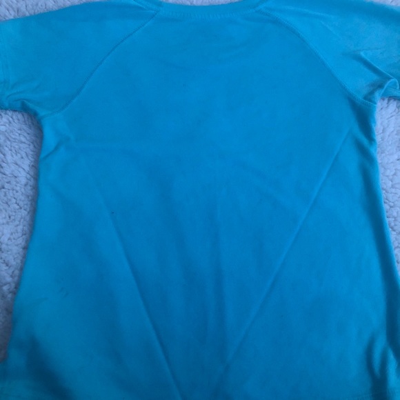 blue T-shirt - Picture 3 of 4